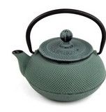 theiere en fonte couleur verte